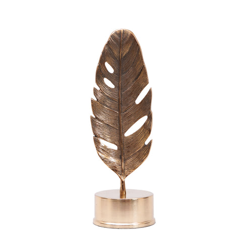 Leaf Hand crafted piece of table décor in brass finish